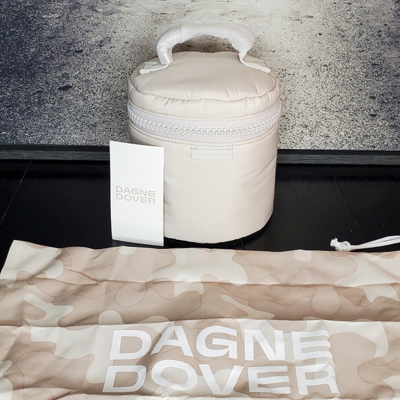 Dagne DoverSmall Mila Toiletry Organizer in Moon Beam NWT - Picture 2 of 10